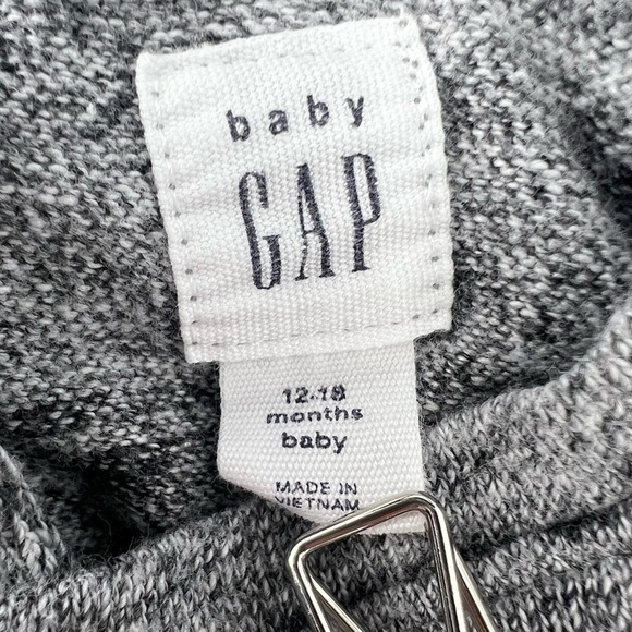 Baby Gap Long Sleeve Gray Shirt Size 12-18 Months Girl’s - Picture 2 of 5